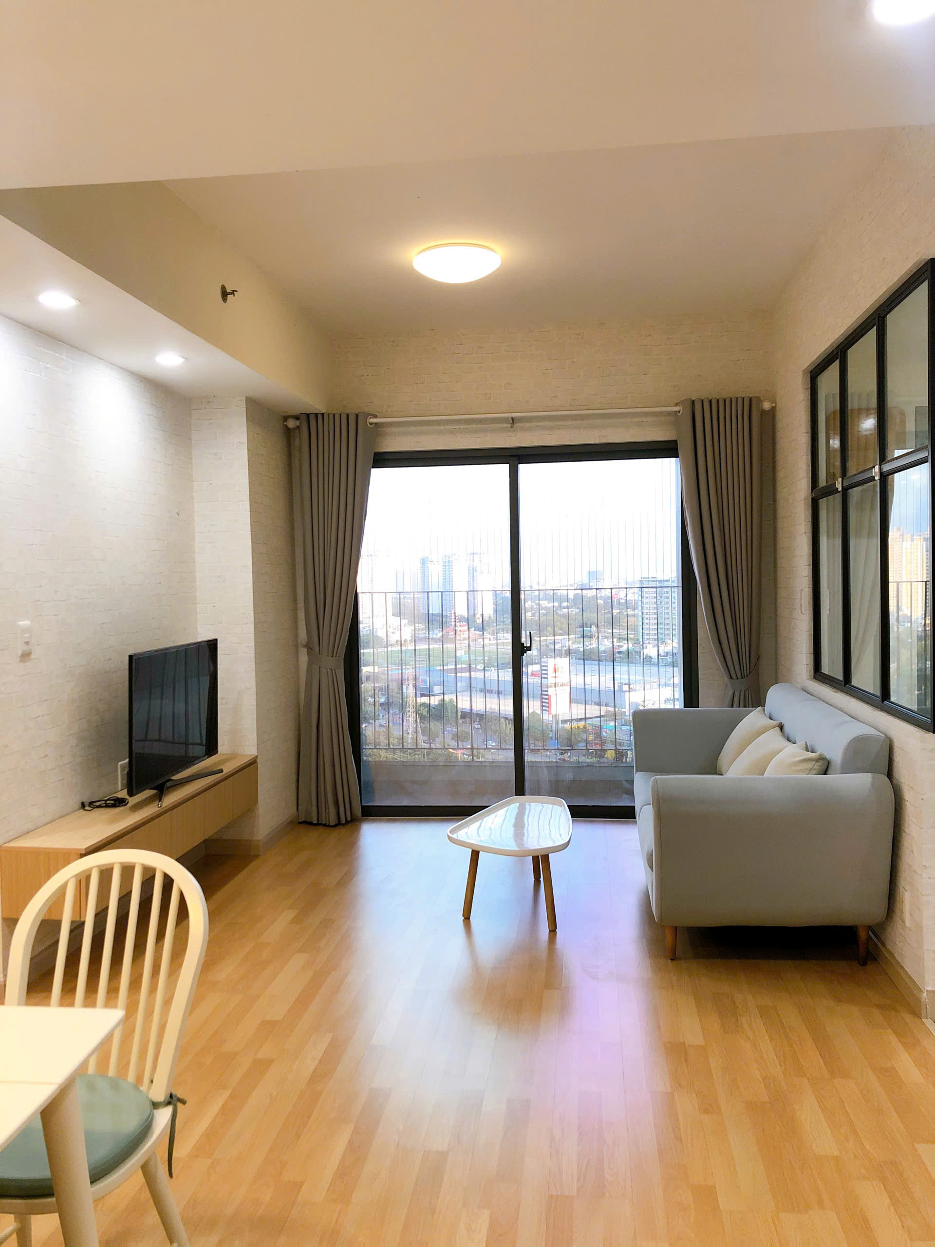 Cần bán căn hộ cao cấp MASTERI mặt tiền Xa Lộ Hà Nội, Thảo Điền, Q2. Tòa tháp T1. . Căn Góc 2mt.