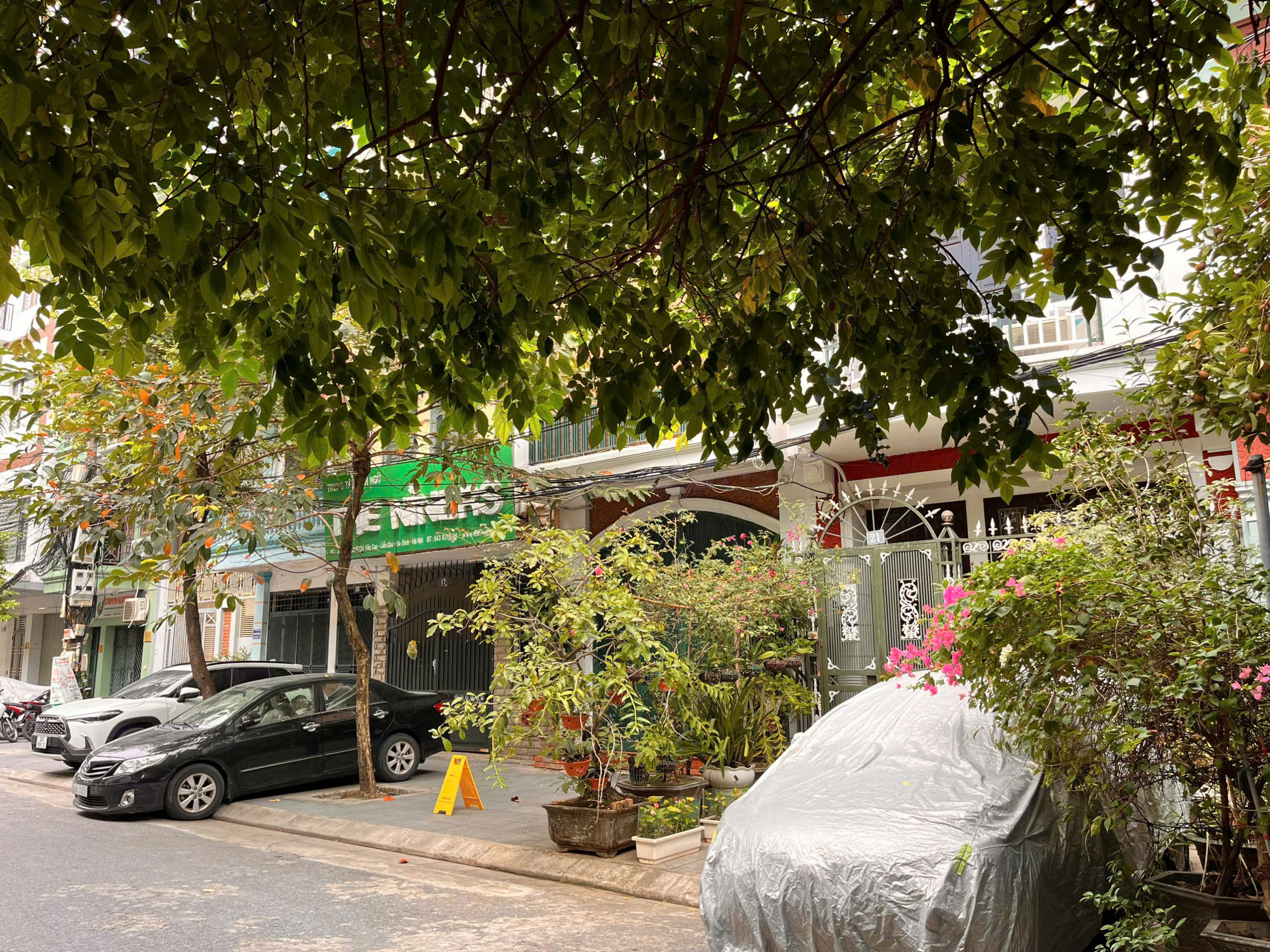 Siêu phẩm hiếm, bán biệt thự mini Lạc Long Quân, sát Trích Sài, chỉ 24 tỷ