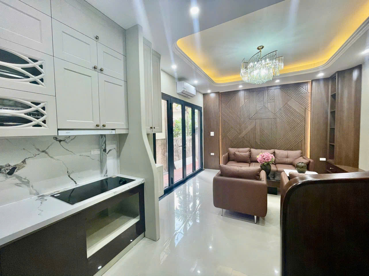 Nhà Văn Phú mới xây 5Tx32m2, full nội thất, ngõ rộng, ô tô đỗ cách 20m