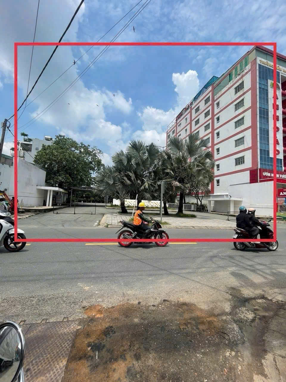 SIÊU PHẨM NHÀ + XƯỞNG (32X43.5) MẶT TIỀN PHAN VĂN HỚN – HÓC MÔN