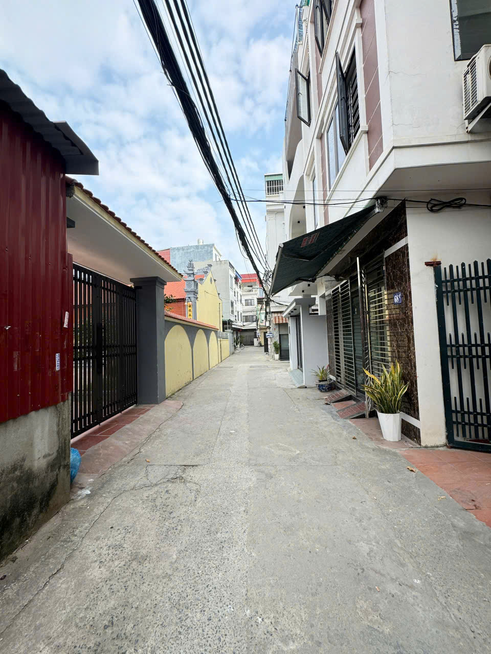 CẦN BÁN NHÀ 4 TẦNG – Ô TÔ ĐỖ CỬA NGÀY ĐÊM .TOẠ LẠC NGAY MẶT CHÍNH– 97 ĐOÀN KẾT, ĐẰNG HẢI