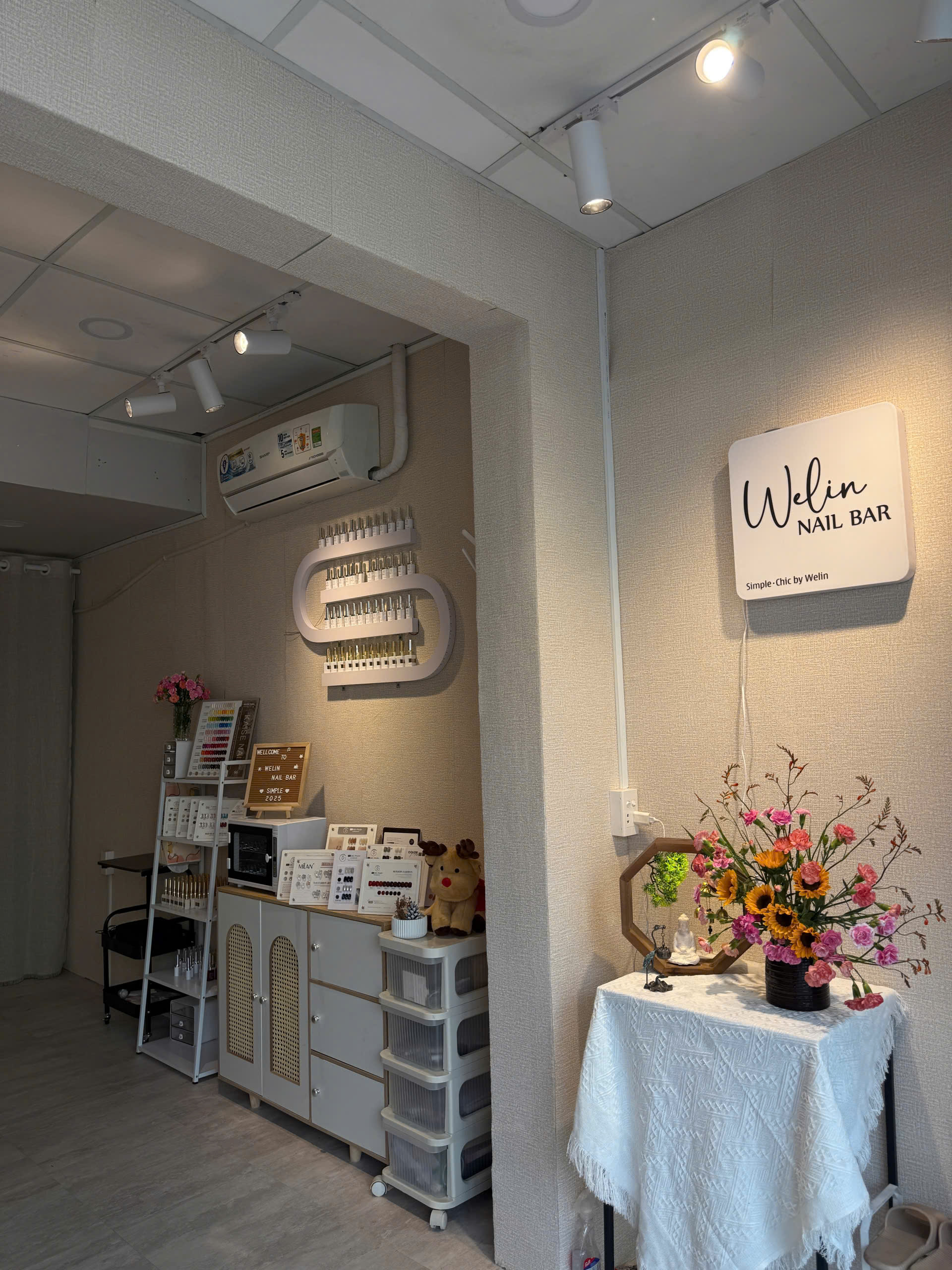 SANG TIỆM NAIL – SETUP MỚI, VÀO LÀ LÀM NGAY KHU VỰC TÂN PHÚ – GẦN CHỢ TÂN HƯƠNG