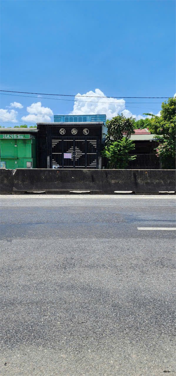 NHÀ ĐẸP - GIÁ TỐT- CHÍNH CHỦ BÁN Nhà Tại Quốc lộ 1A, Xã Bình Hiệp, Bình Sơn, Quảng Ngãi