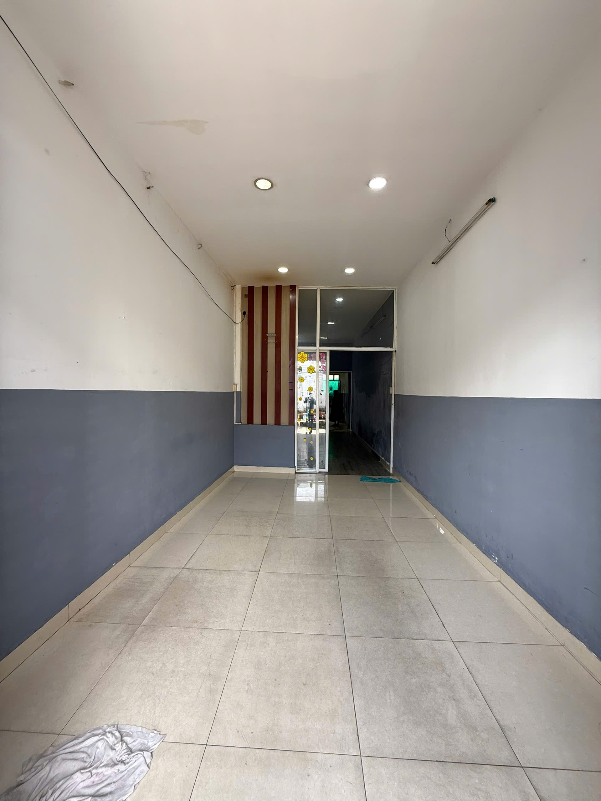 Nhà 2 tầng nở hậu hẻm xe tải C4 Phạm Hùng Bình Hưng - Bình Chánh