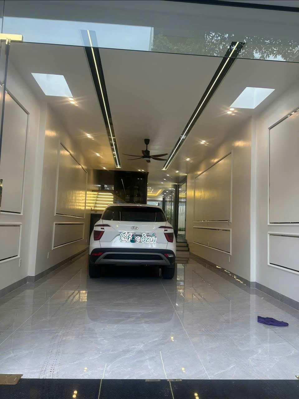 Siêu phẩm mặt đường Dân Lập - Lê Chân, 135m 4 tầng, Thang Máy, Sân chơi, Giá 14.5 tỉ