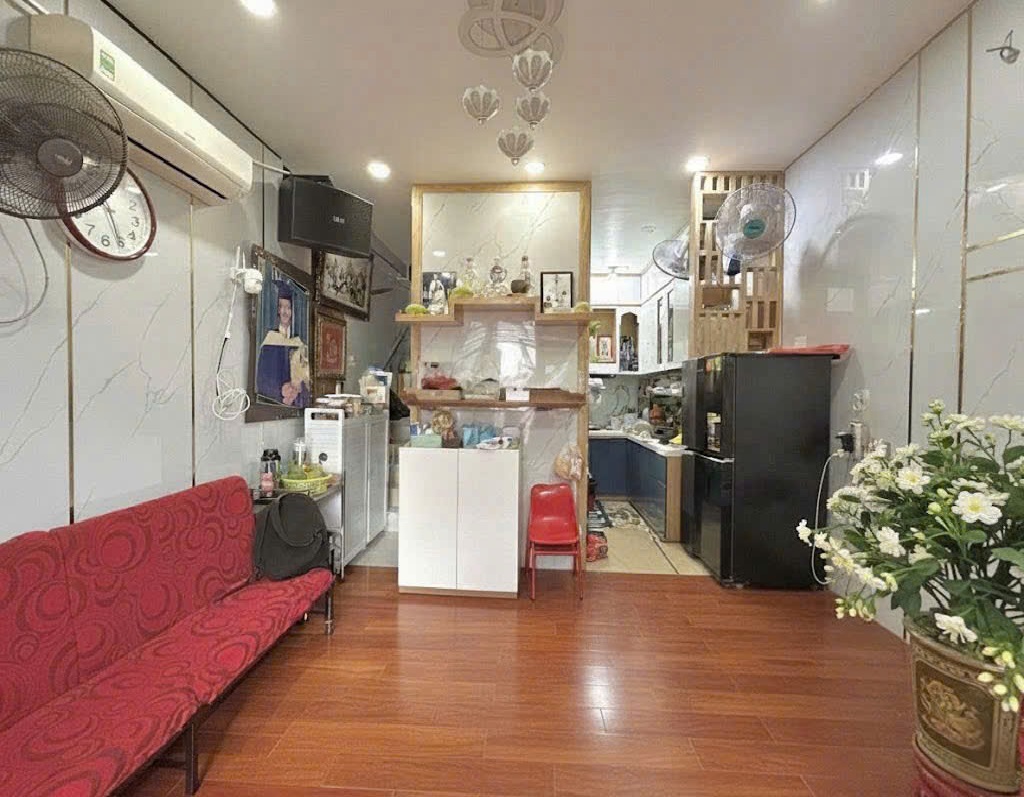 Nhà hẻm Ô tô Lê Văn Sỹ - QUẬN 3 – 4 x 7.8 m - 6.1 tỷ