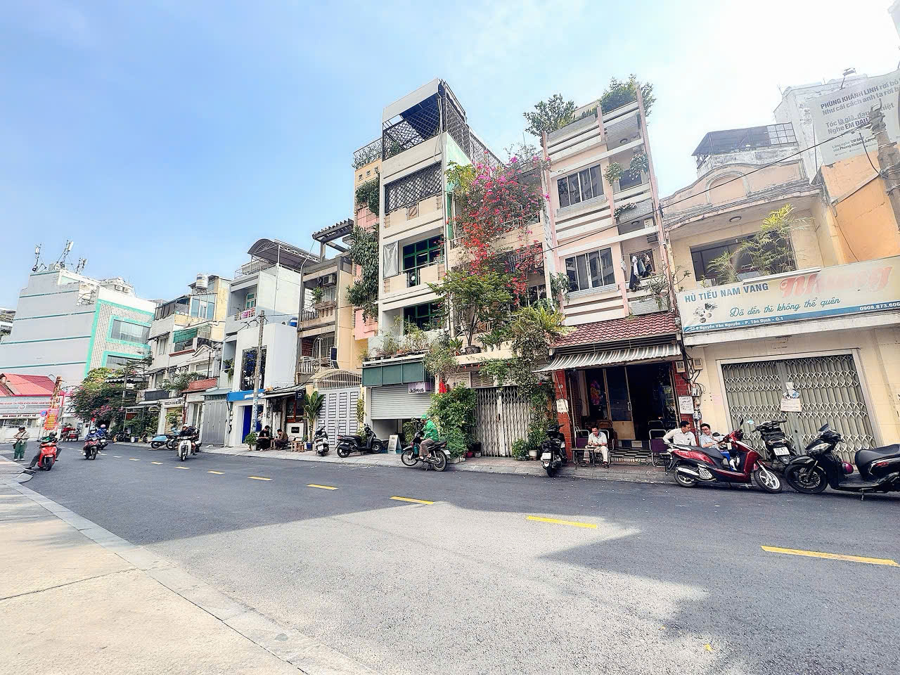 HIẾM - BÁN NHÀ 4 TẦNG CÓ THANG MÁY MẶT TIỀN KD Đ.NGUYỄN VĂN NGUYỄN, TÂN ĐỊNH, QUẬN 1 - DT 90M2 NGANG 4M*23M VUÔNG ĐẸP -