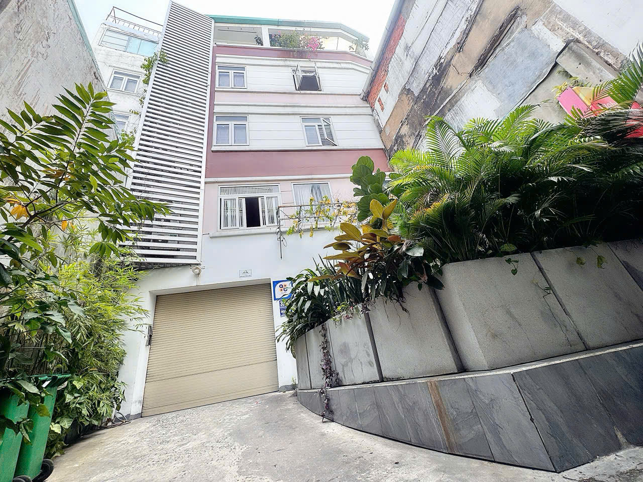 BÁN SIÊU PHẨM CHDV 6 TẦNG MẶT TIỀN HXH Đ.LÊ VĂN SỸ, QUẬN 3 - DT 282M2 - 9M*15M - DÒNG TIỀN 350 TRIỆU/TH - CHỈ 1 CĂN RA