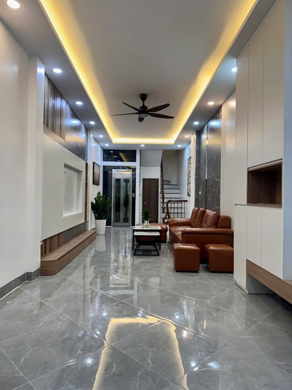 NHÀ ĐẸP ĐÓN TẾT Ở LUÔN, TÔN ĐỨC THẮNG, 7 TẦNG, 5M MT, THANG MÁY, NGÕ THÔNG KINH DOANH CCMN, 25M OTO TRÁNH, SỔ ĐỎ VUÔNG NHƯ BÁNH TRƯNG