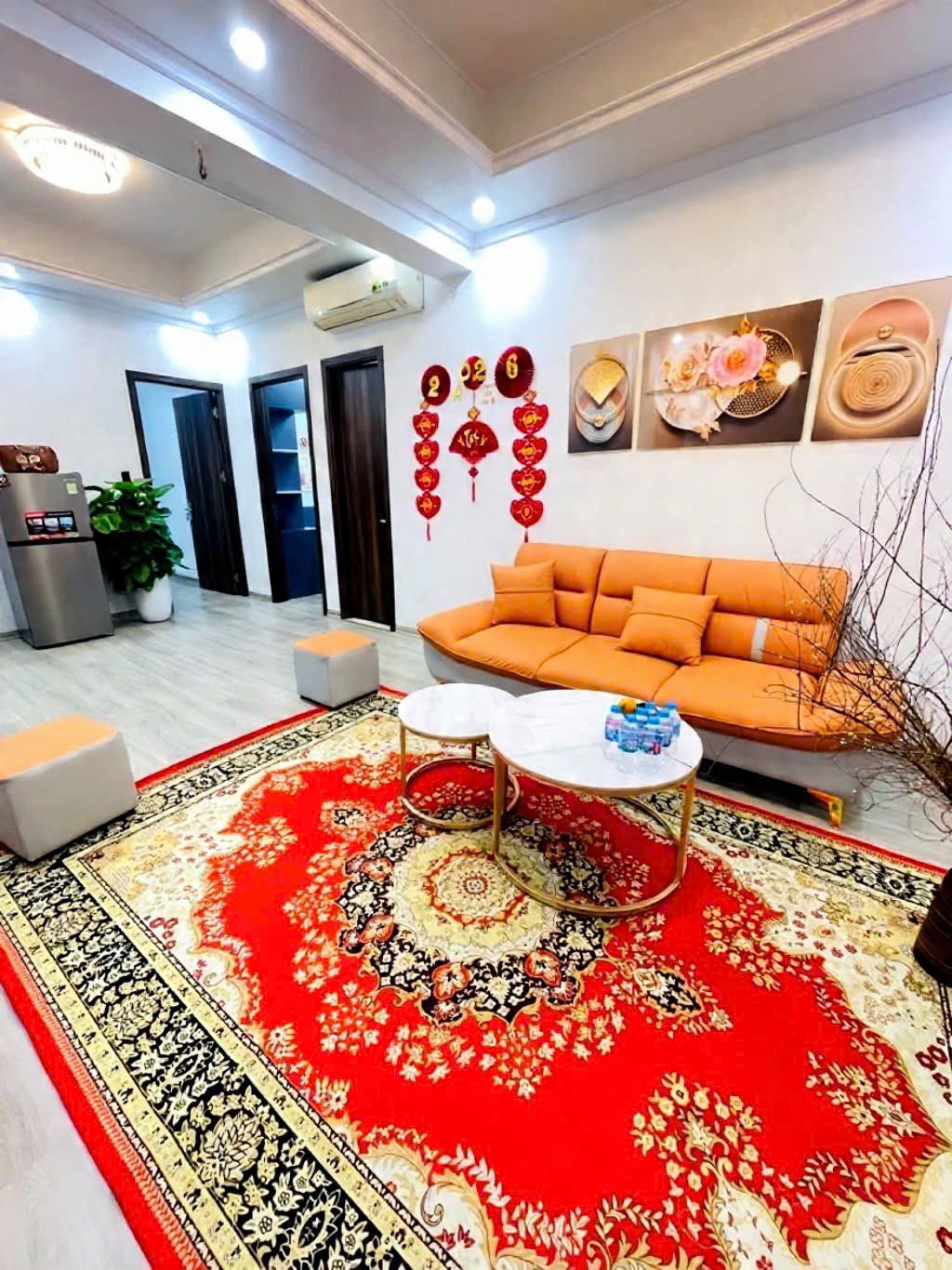 bán chung cư nam trung yên DT 60m 2 ngủ giá 4,98 tỷ full nội thất