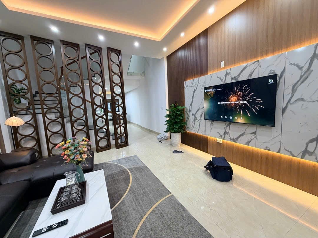 NHÀ ĐẸP – ĐƯỜNG 7M5 – KHÔNG GIAN SỐNG HOÀN HẢO- HOÀ XUÂN- CẨM LỆ- ĐÀ NẴNG