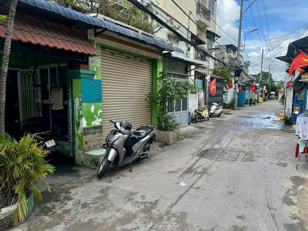 NGỘP BANK – 1 ĐỜI CHỦ – NHÀ (6X30) 3PN MẶT TIỀN TRUNG MỸ TÂY, Q12