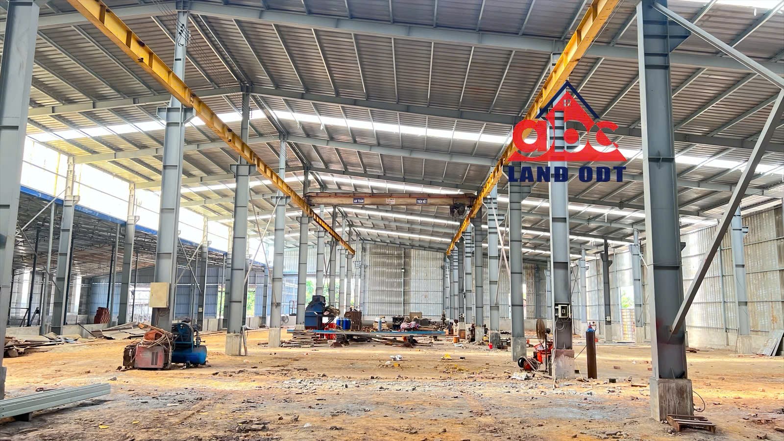 XT705 Cho thuê NX 4500m2 CNC Long Thành. Đồng Nai. trống xưởng bàn giao liền