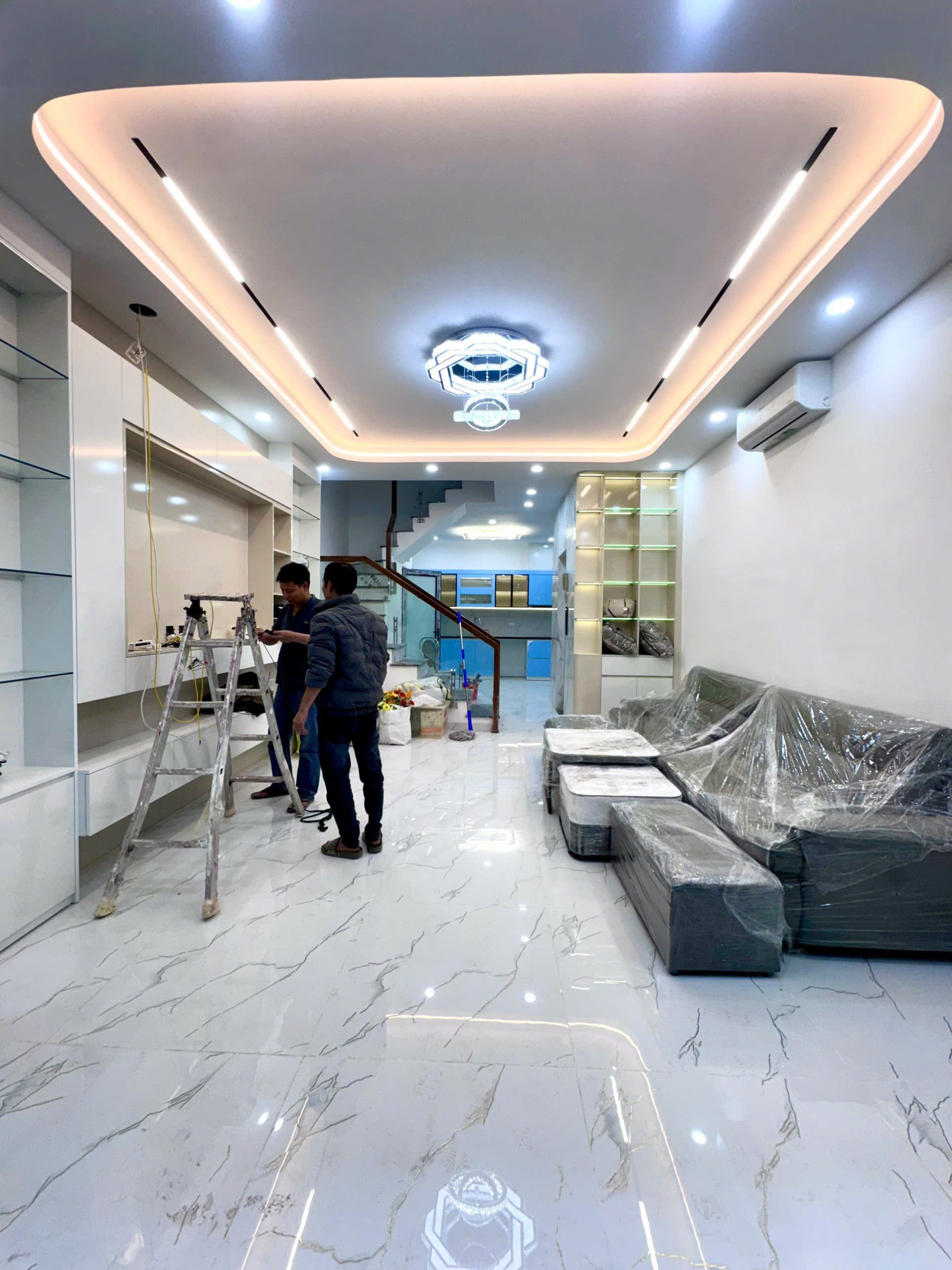 CHỐT GẤP TRƯỚC TẾT, SIÊU PHẨM PHÂN LÔ QUÂN ĐỘI, THANG MÁY, Ô TÔ VÀO NHÀ, 20M RA PHỐ, FULL NỘI THẤT