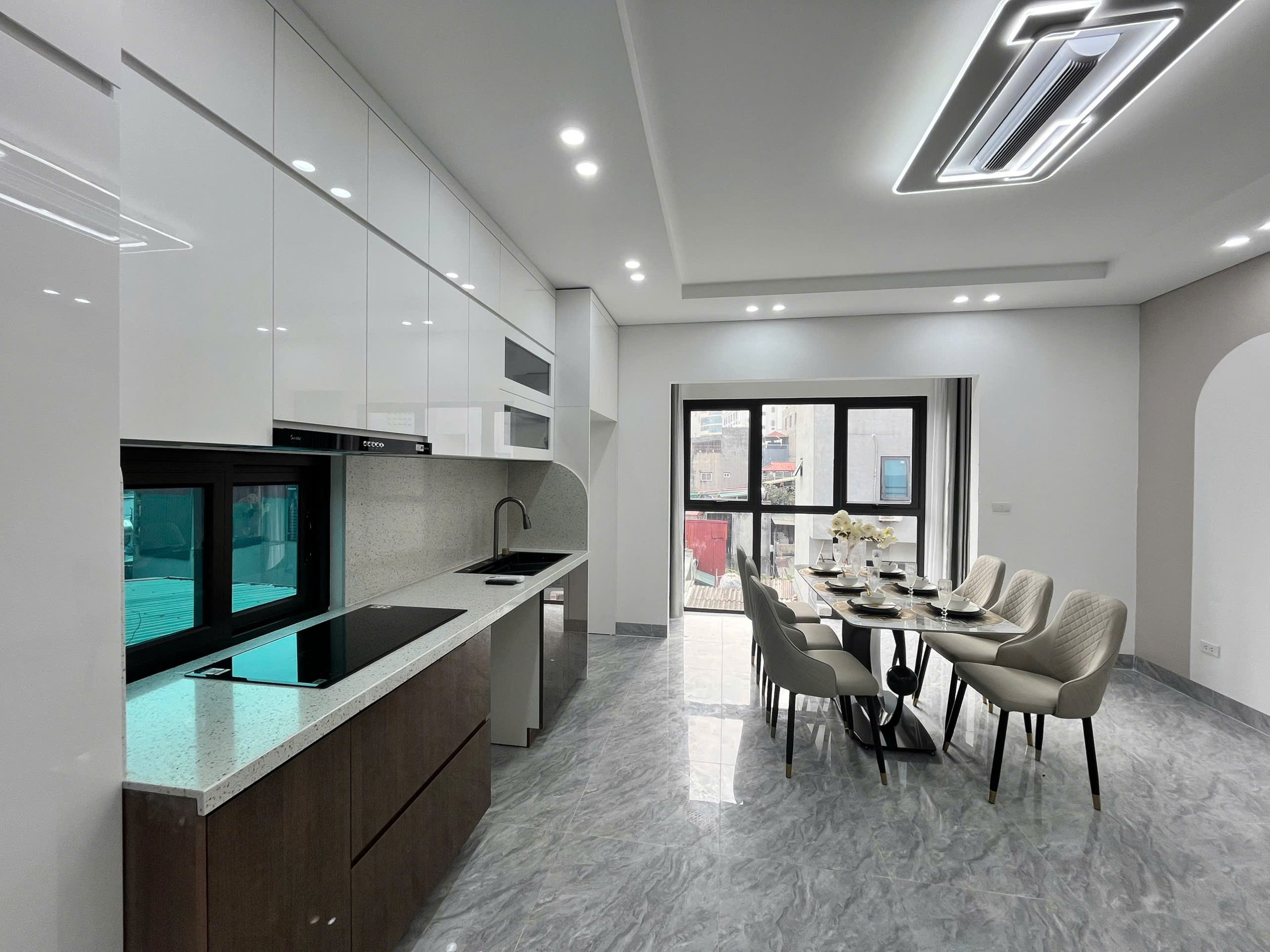 BÁN NHÀ TÂY SƠN – ĐỐNG ĐA - 6 TẦNG THANG MÁY – CÁCH PHỐ 10M – GẦN ĐH CÔNG ĐOÀN – Ở NGAY