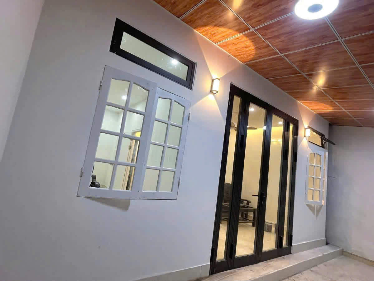 Chỉ 2,0x Tỷ BÁN NHÀ ĐẸP KIÊN CỐ – SAU LƯNG MT TÔN QUANG PHIỆT