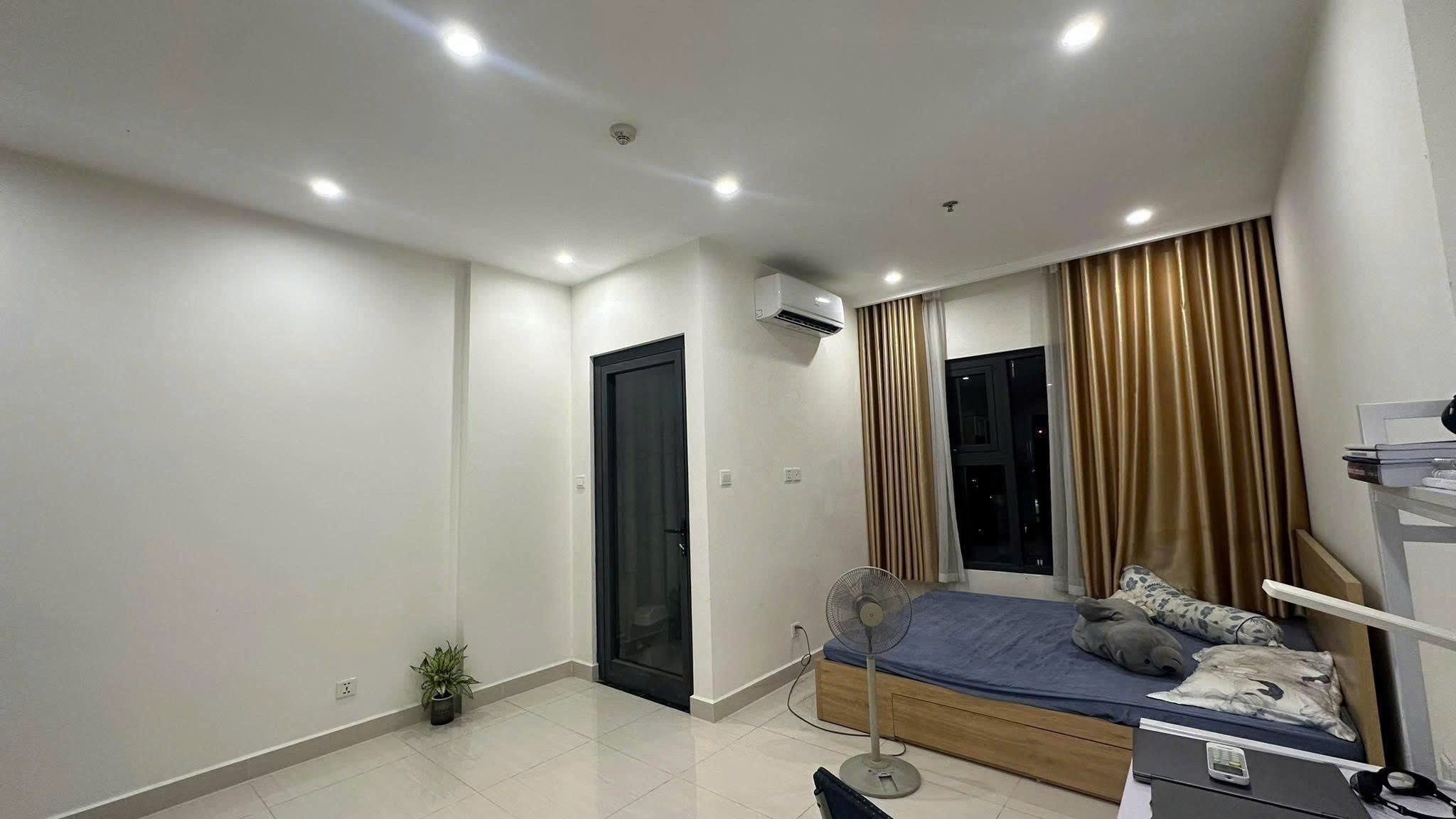 CHO THUÊ CĂN HỘ VINHOMES SMART CITY - TÒA S303 GIÁ CHỈ 6TR500K/ THÁNG