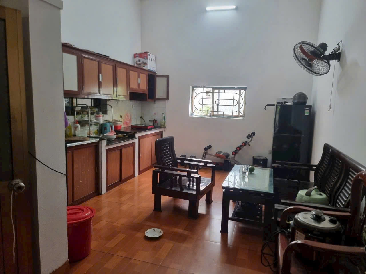 Bán nhà phân lô Huỳnh Thúc Kháng, 56m2, 4 tầng, mặt tiền 4m, 24.8 tỷ, ô tô tránh, vỉa hè