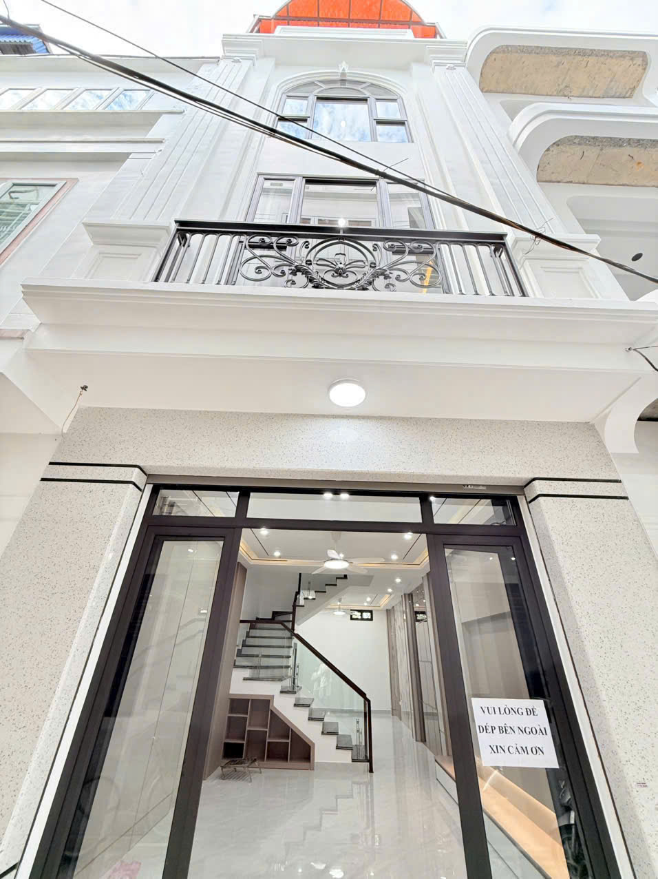 Bán nhà Thiên Lôi ngay cạnh AEON, 50m 4 tầng, ô.tô đỗ sát nhà