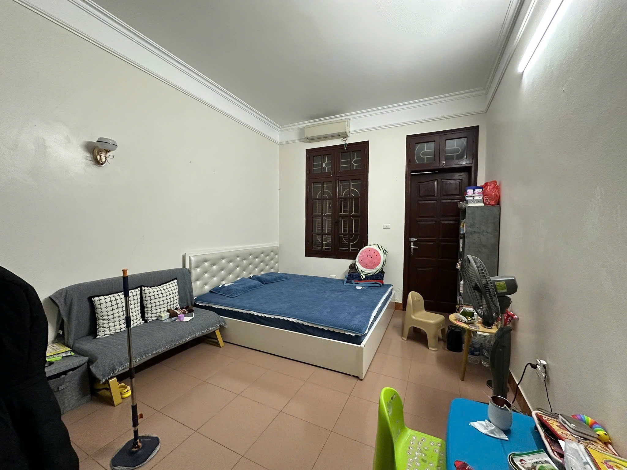 Bán nhà phân lô Nguyên Hồng, 56m2, 4 tầng, mặt tiền 4m, 24.8 tỷ, ô tô tránh, vỉa hè