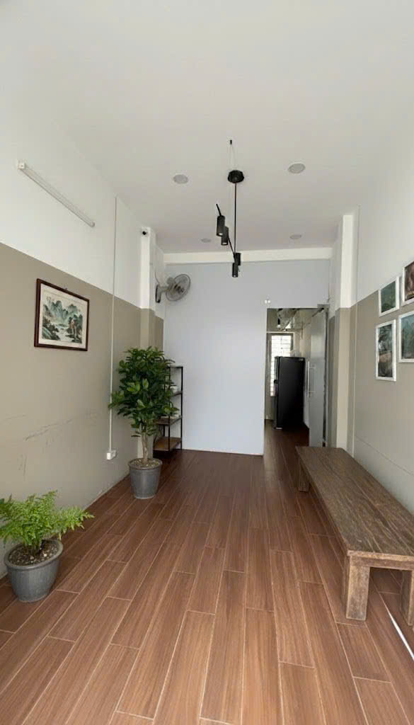 Nhà hẻm Ô tô Đồng Nai - QUẬN 10 - 3x8 m - 5.95 tỷ - Ẩm Thực Bên Từng Bước Chân