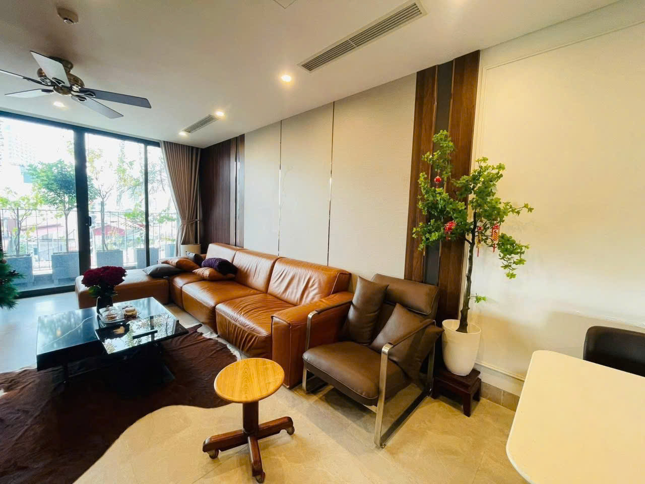 ĐỘI CẤN BA ĐÌNH – NHÀ 8 TẦNG THANG MÁY – NỘI THẤT SANG XỊN – LÔ ĐẸP MT 5.5M – CHỈ NHỈNH 36 TỶ