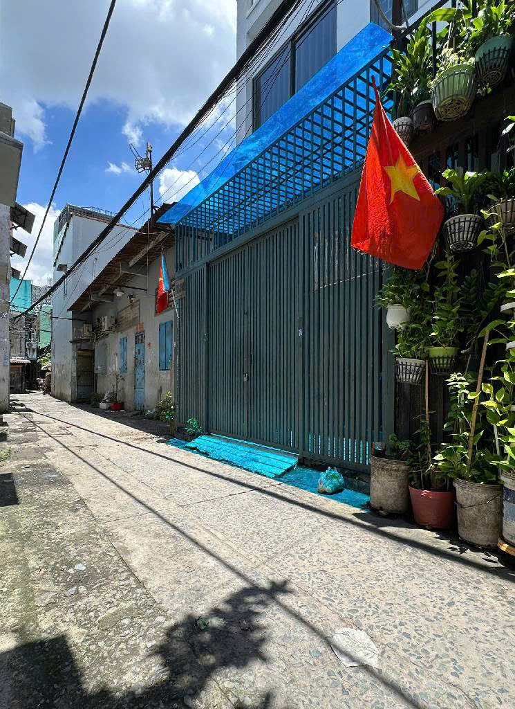 BÁN NHÀ HUỲNH THIỆN LỘC- KÊNH TÂN HÓA-HÒA THẠNH-TÂN PHÚ- DT: 4*11m - CHỈ 5 TỶ 600 TL