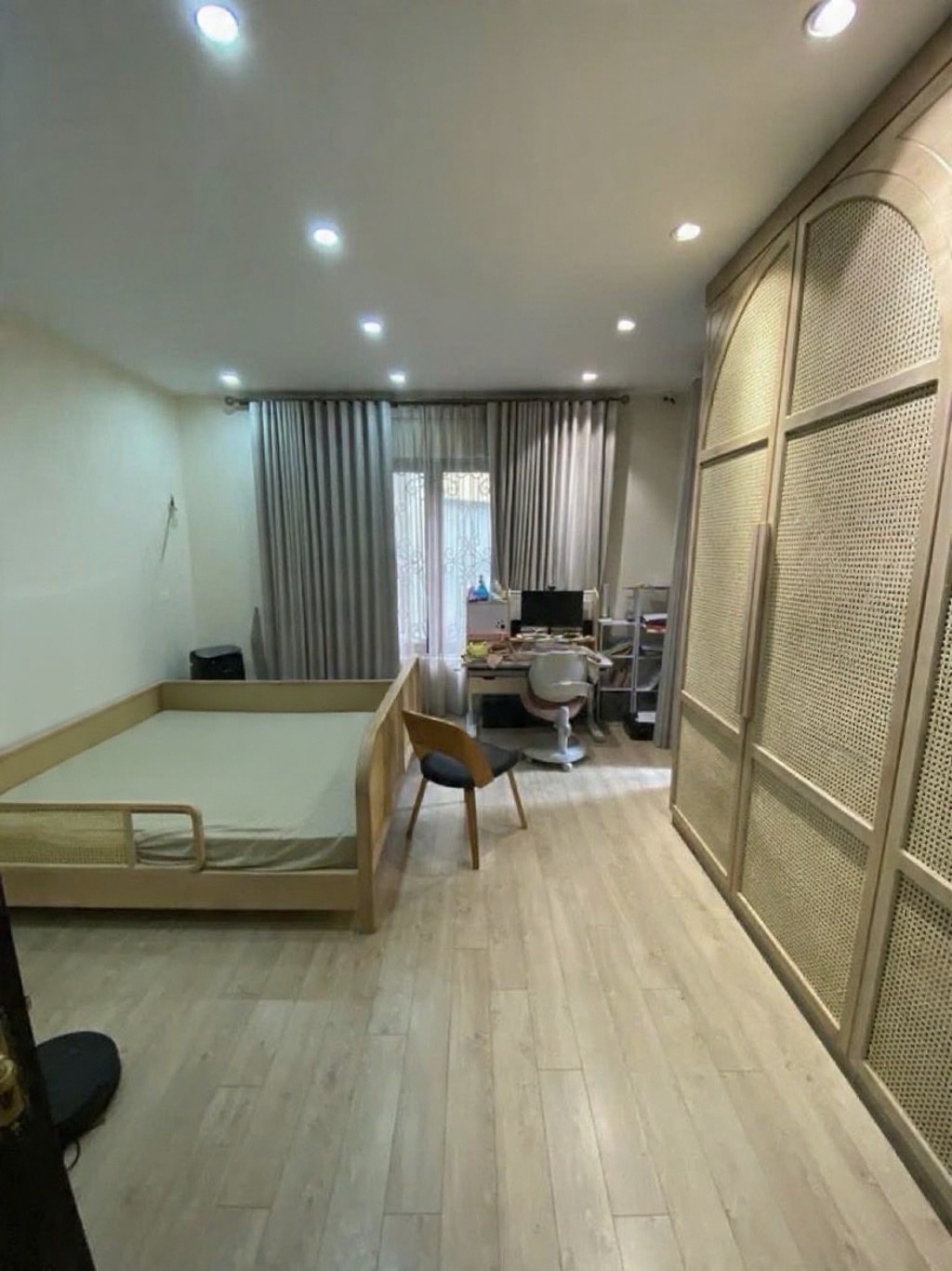 nguyễn trường tộ ba đình 37m x5 tầng 13,9 tỷ lô góc,1 nhà ra phố