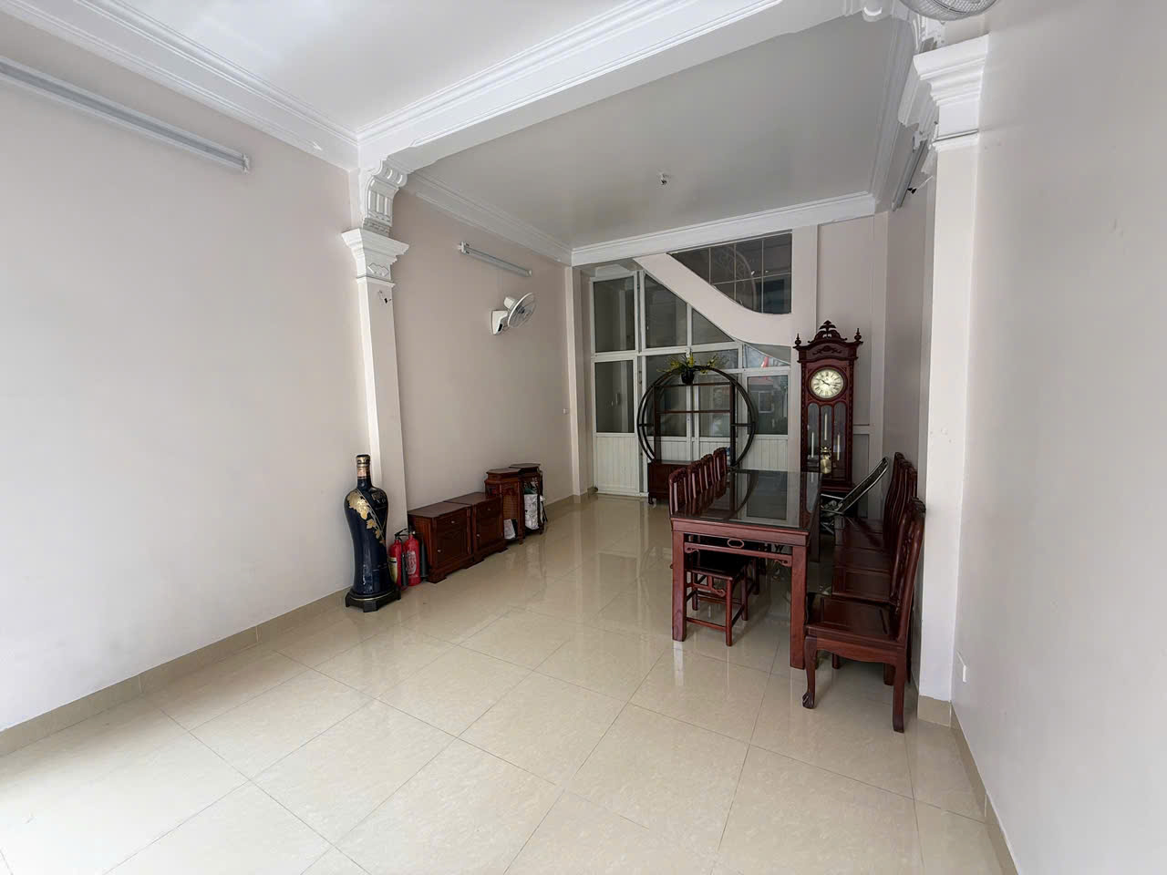 CHO THUÊ VĂN PHÒNG / MẶT BẰNG LÀM VIỆC – HOÀNG QUỐC VIỆT