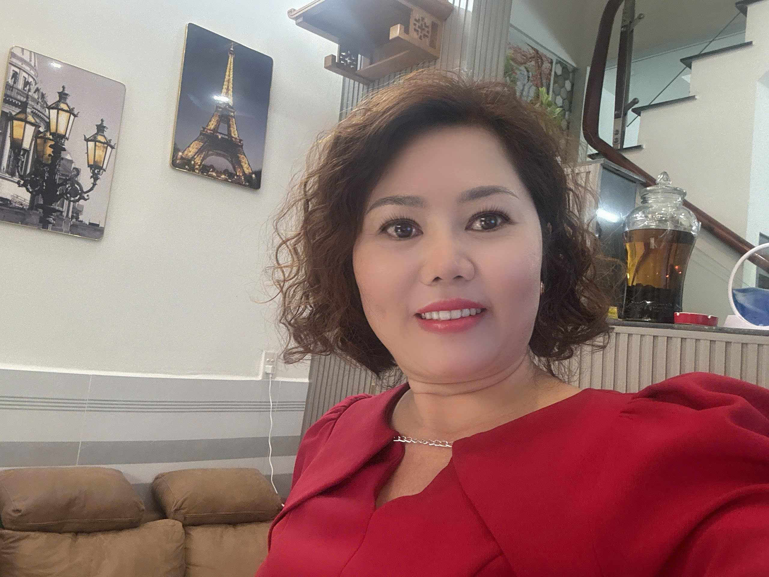 NHÀ 1/ ĐẸP Ở NGAY – (4×10) – 2 TẦNG BTCT – HẺM Ô TÔ 4.5M – KẾ MÃ LÒ & GÒ XOÀI – GIÁ CHỈ 4.6 TỶ TL CHỦ!