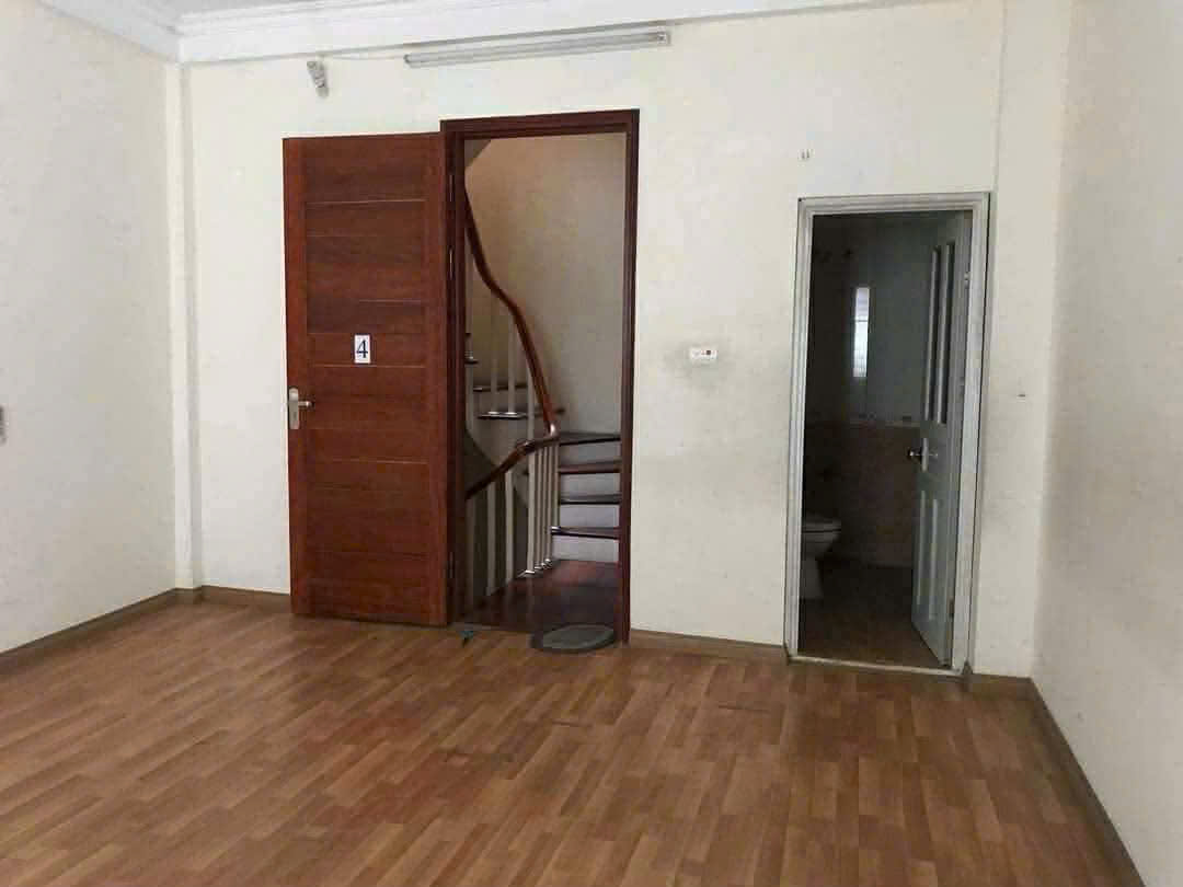 KIM MÃ – BA ĐÌNH - MẶT NGÕ – DÂN XÂY 6 TẦNG - DÒNG TIỀN ỔN ĐỊNH 30m, mặt tiền 4 m Chỉ 8 tỷ