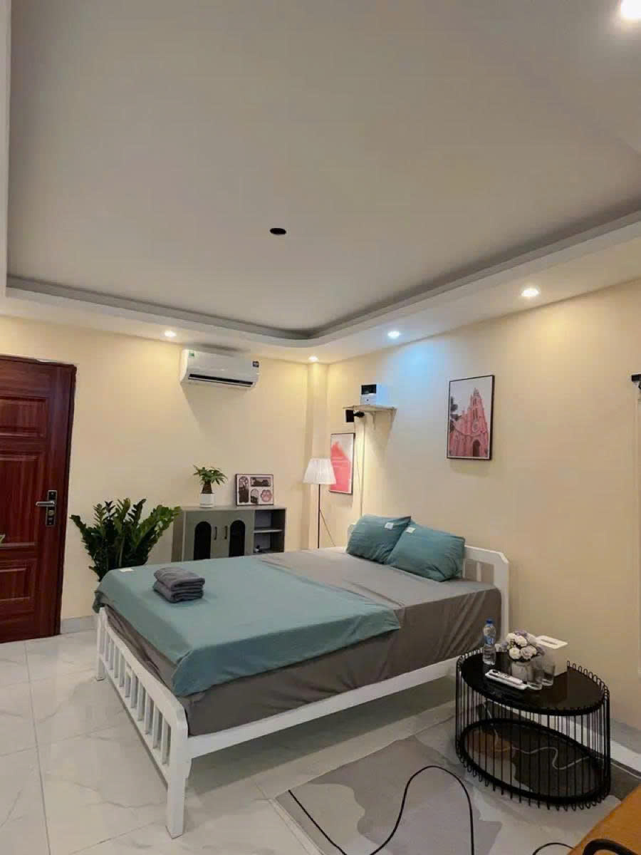 [BÁN GẤP] – TÒA CHDV 7 TẦNG – CẦU GIẤY LÕI TRUNG TÂM – 1 NHÀ RA PHỐ – DÒNG TIỀN 840TR/NĂM – 54M² – 17 TỶ