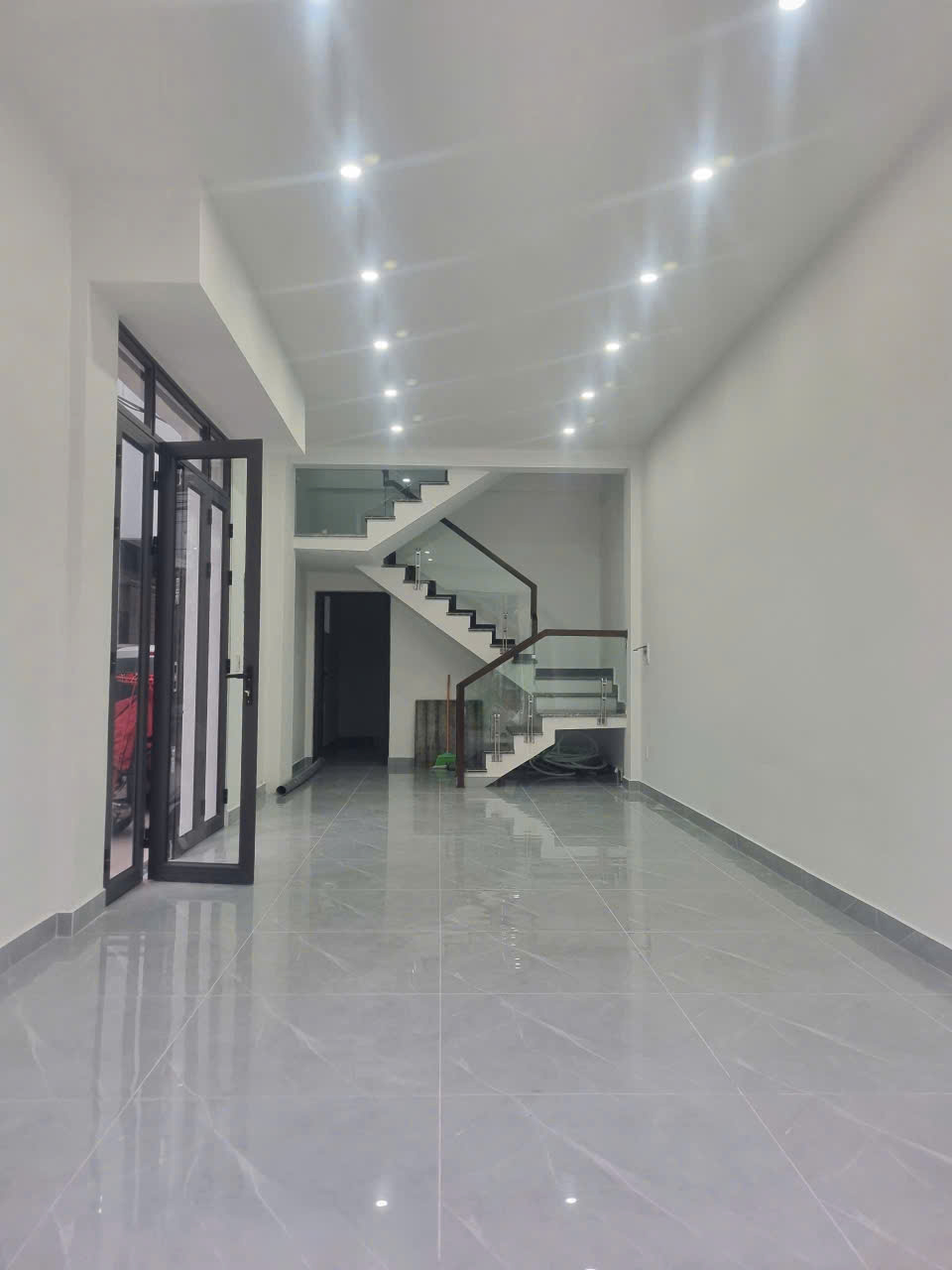 Bán nhà mặt ngõ 67 Kiều Sơn - Văn Cao, 56m 4 tầng, lô góc, ngõ5m ô.tô đỗ cửa, Giá 4.55 tỉ