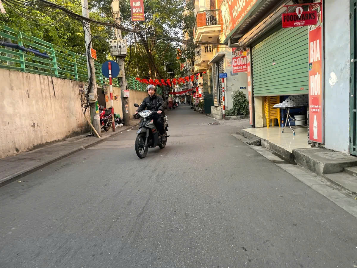 Hiếm đường Nguyễn Trãi 35m2, 3T, mặt tiền 7m lô góc ô tô kinh doanh chỉ 10.8 tỷ