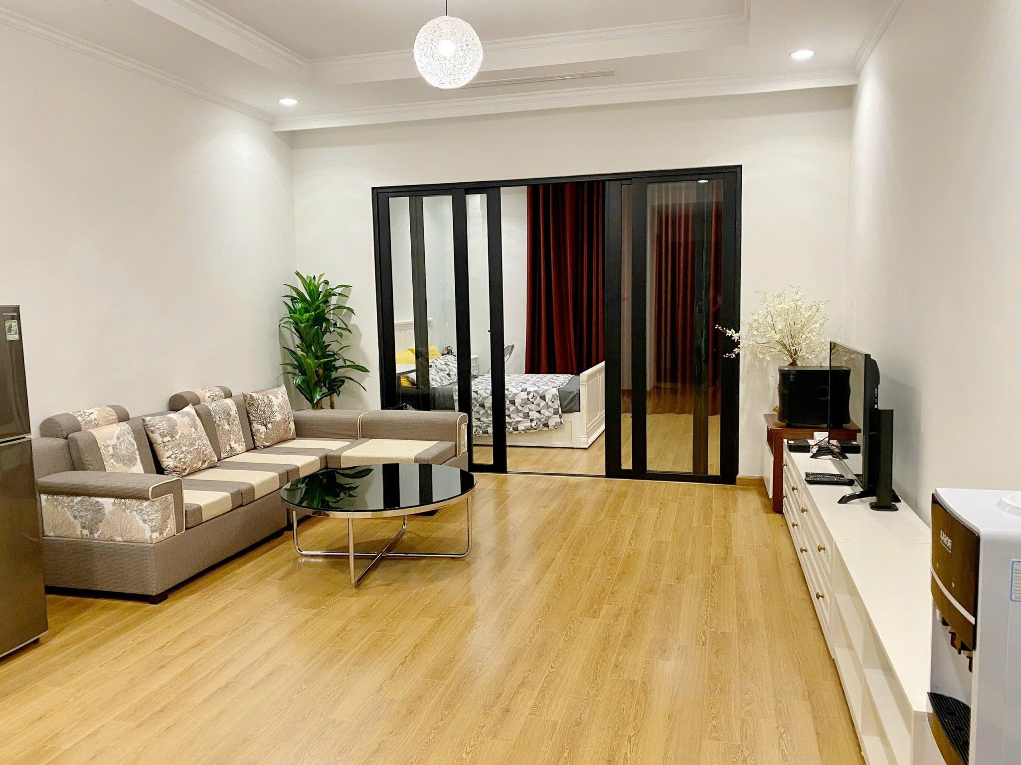 Chính chủ cho thuê căn hộ chung cư tại Royal City, DT55m2 Giá 17tr/th LH 0912733529