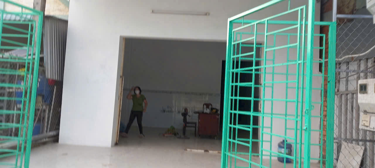 CHO THUÊ NHÀ MẶT TIỀN ĐƯỜNG PHAN VĂN ĐÁNG, P.9, VĨNH LONG - MỚI XÂY 100%, ĐỦ NỘI THẤT, GIÁ 5.5 TRIỆU/THÁNG