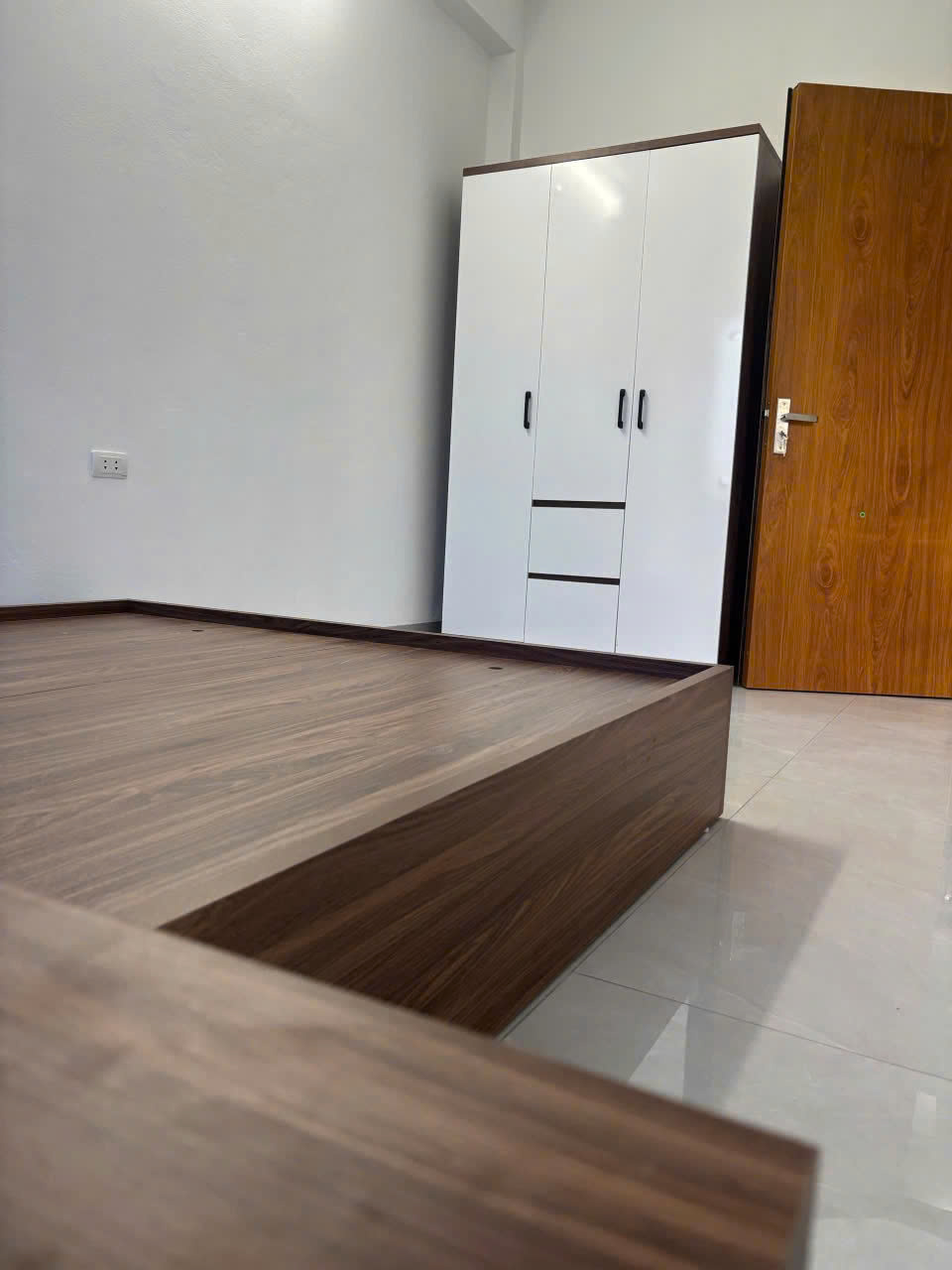 CHO THUÊ CCMN TẠI MỄ TRÌ THƯỢNG, QUẬN NAM TỪ LIÊM, HÀ NỘI- NAY LÀ PHƯỜNG MỄ TRÌ, TP HÀ NỘI