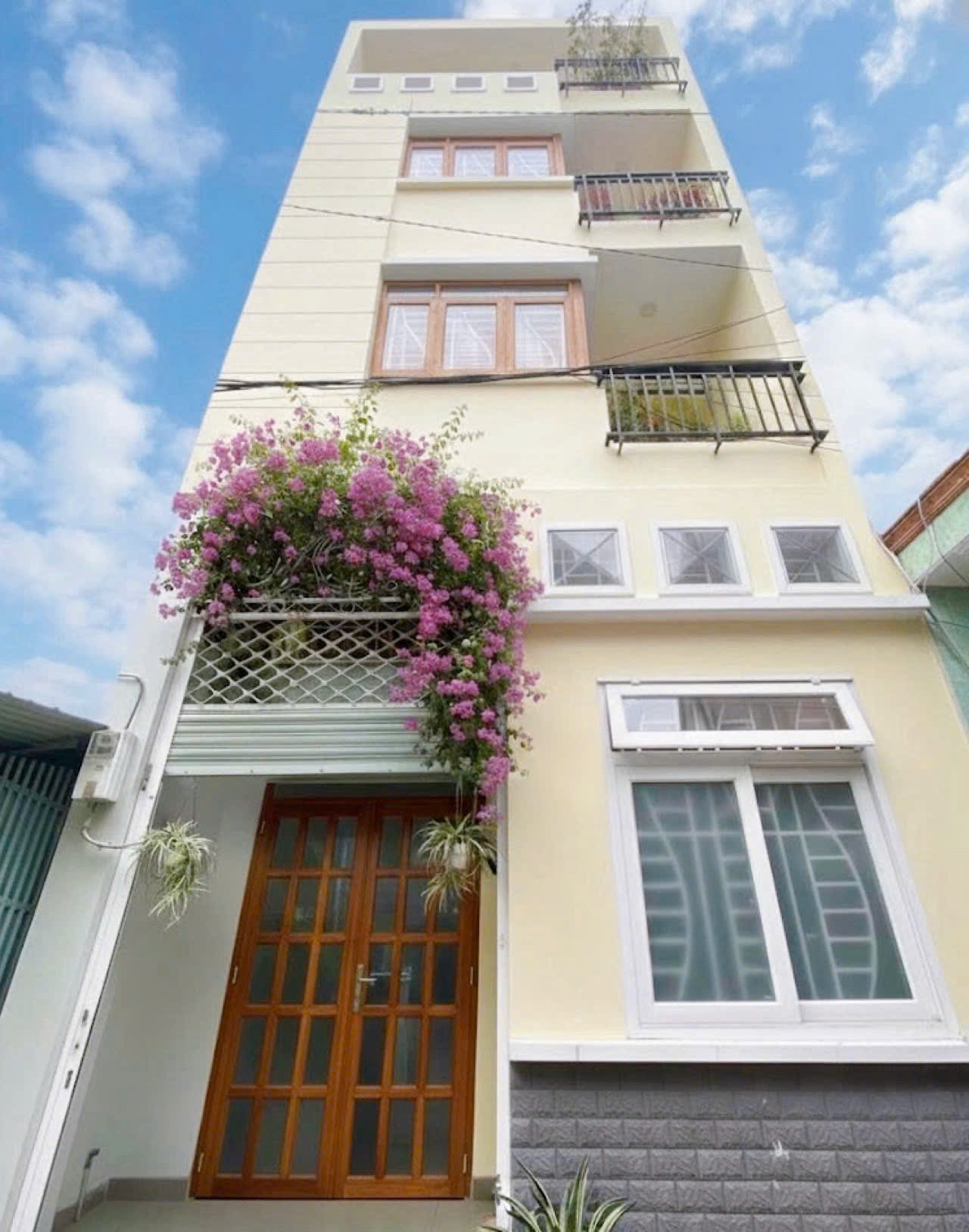 Nhà hẻm Lê Văn Sỹ - QUẬN PHÚ NHUẬN - 5 x 12 m (61 m2) - 5 Tầng - 11.2 tỷ