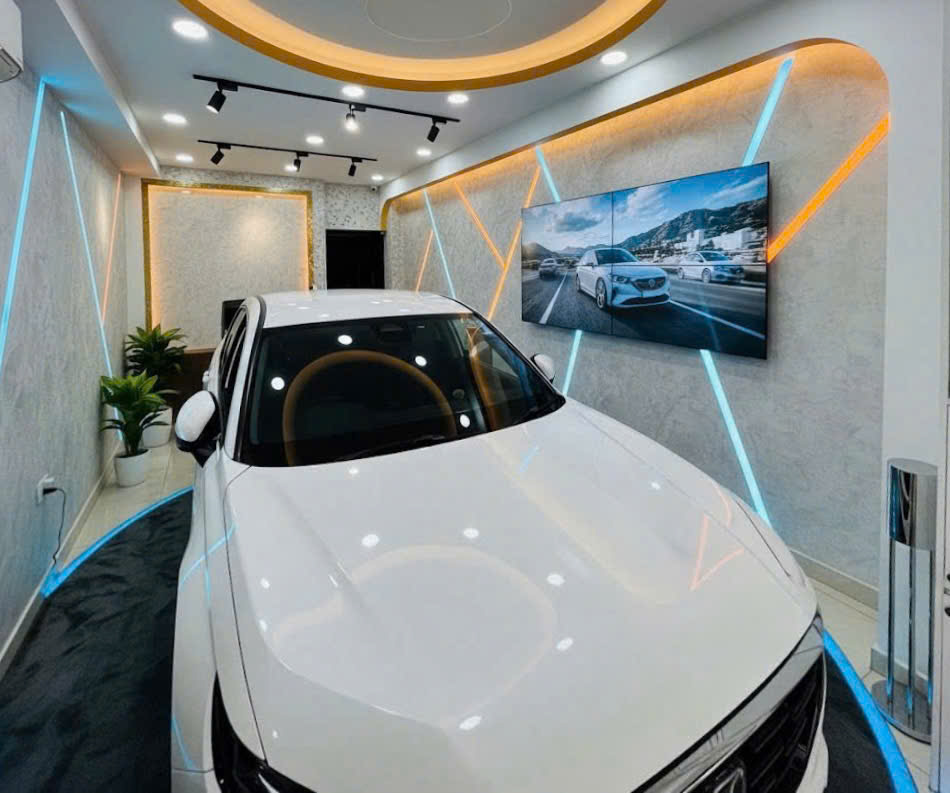 Nhà hẻm Ô tô Lê Văn Sỹ - QUẬN 3 - 6x12 m (63 m2) - 5 Tầng - 18.9 tỷ