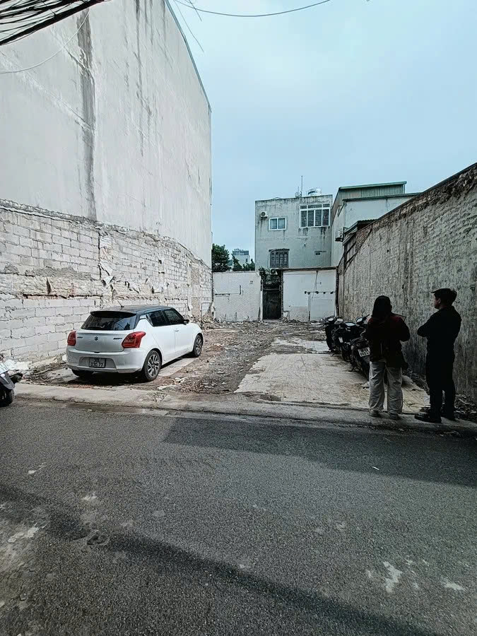 Bán đất đường Nguyễn Xiển 143m2 mặt tiền 8.4m Gara ô tô thông chỉ 45 tỷ hiếm Thanh Xuân