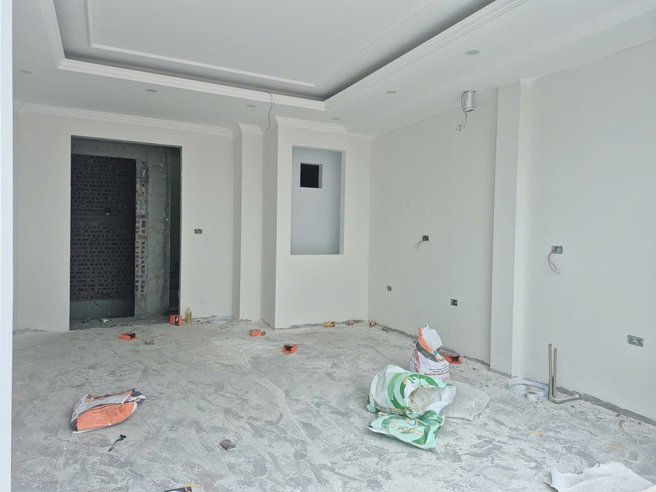 MUA THÔNG THÁI ĐÂY RỒI! Đống Đa cắt lỗ 600M, ô tô lùi cửa, KD, hơn 2.9 tỷ.