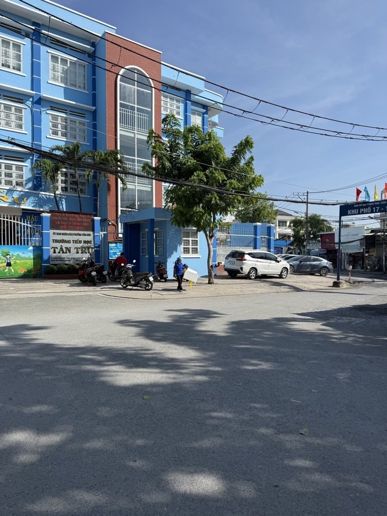 Bán nhà 4 tầng đường Tân Trụ 72m2 sát Emart Phan Huy Ích dòng tiền 240tr/năm nhỉnh 9 tỷ.