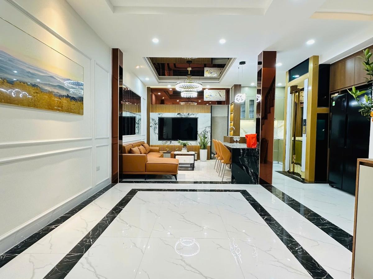 NHỈNH 10 TY, PHỐ TRƯƠNG ĐỊNH, THANG MÁY NHẬP KHẨU, FULL NỘI THẤT