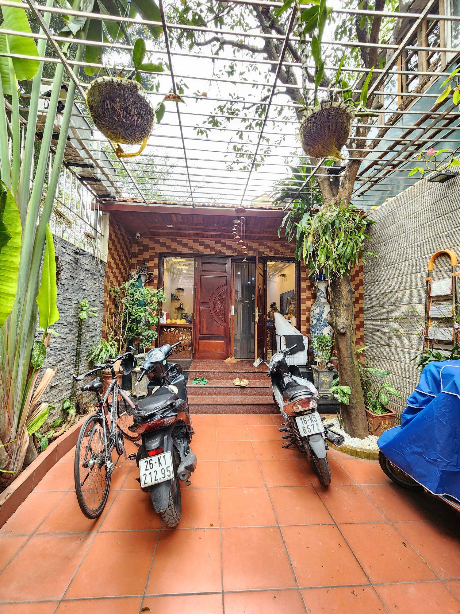 MẶT PHỐ VIP QUẬN TÂY HỒ - 2 MẶT TIỀN TRƯỚC SAU - CHỦ TẶNG GPXD 7 TẦNG - NGÕ Ô TÔ TRANH, KINH DOANH