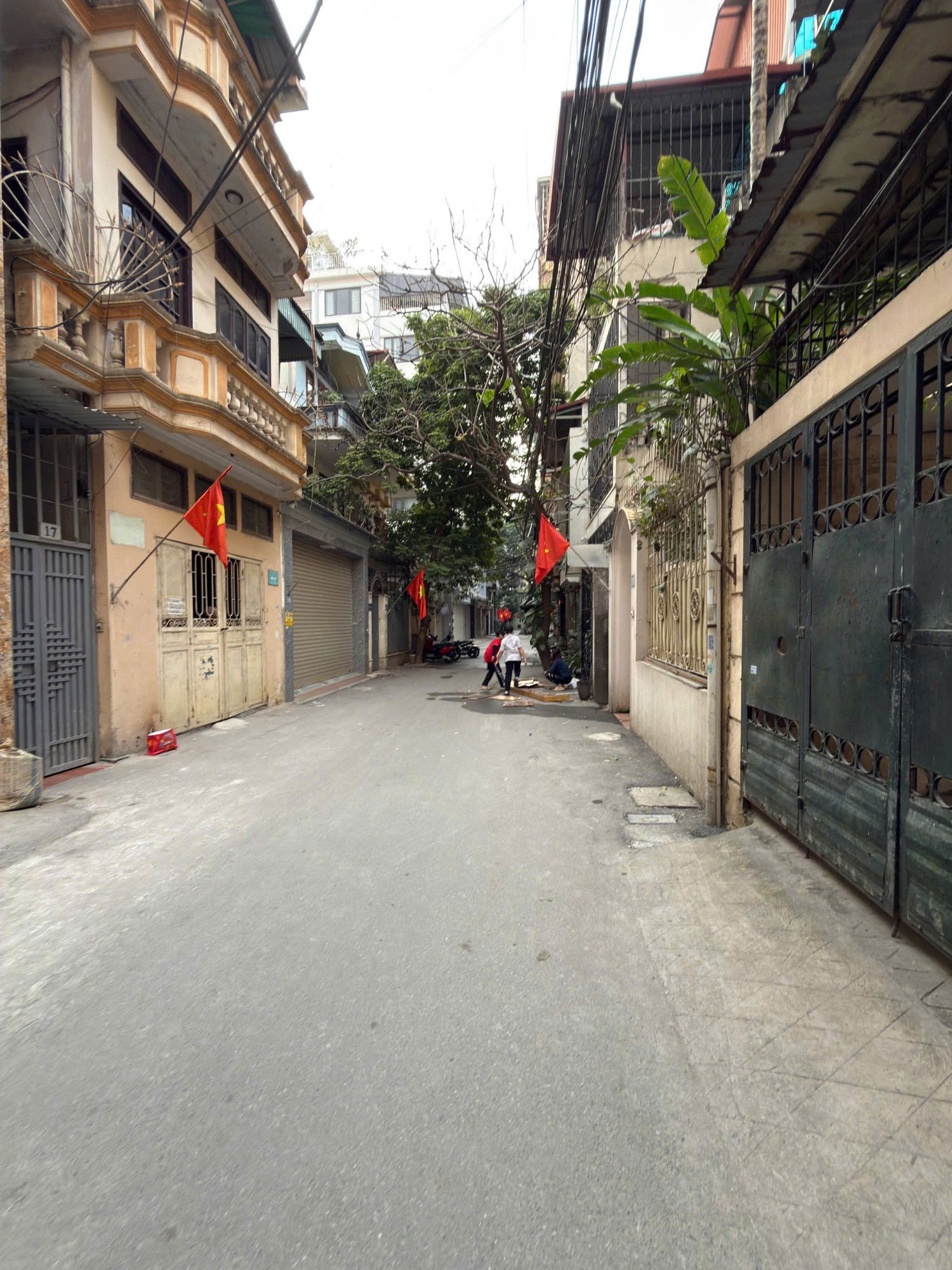 PHÂN LÔ Ô TÔ TRÁNH CHẠY VÒNG QUANH - NGÕ THÔNG - LÔ GÓC - Ở KẾT HỢP LÀM VĂN PHÒNG - KHU DÂN TRÍ CAO