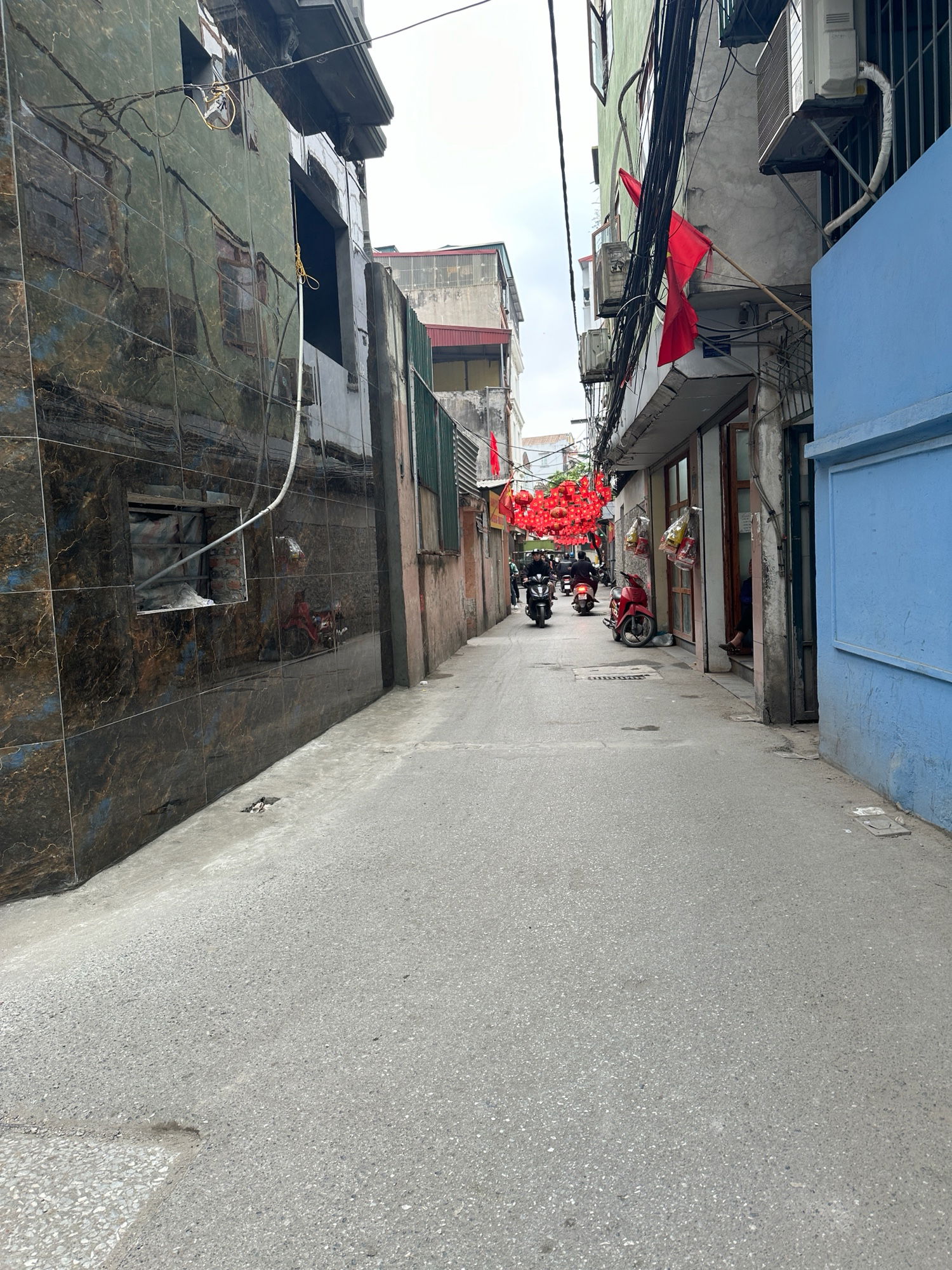 SIÊU NÉT LÔ GÓC - VIỆT KIỀU CHÂU ÂU - Ô TÔ TRÁNH - 5 TẦNG THANG MÁY- MT KHỦNG - CHDV VỬA Ở VÀ CHO THUÊ