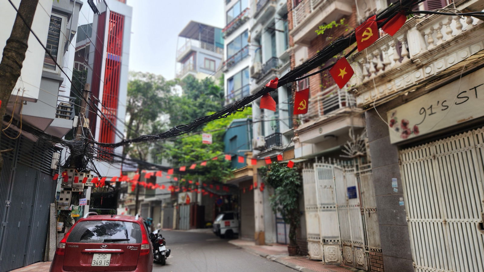 BÁN NHÀ MẶT NGÕ 16 HOÀNG CẦU -LỢI THẾ VÀNG 2 MẶT TIỀN – VỊ TRÍ NGÕ O TO TRÁNH- ĐẸP NHẤT NHÌ HOÀNG CẦU- THÔNG NGUYỄN PHÚC LAI