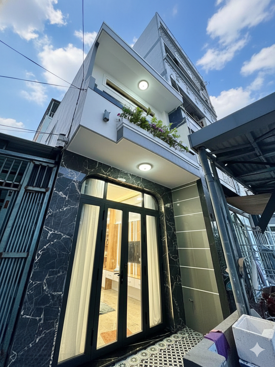 L2091 ⭐️ nhà Lạc Long Quân Tân Bình, SHR, HXH, 2 tầng, 4.x tỷ