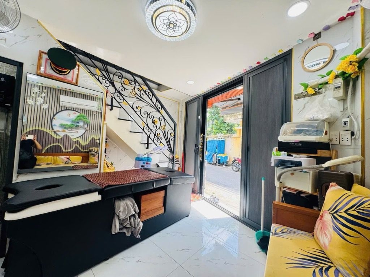 H2142 nhà Trương Đăng Quế Gò Vấp, SHR, Vuông, HXH, 4 tầng, 3.x tỷ x nhỏ