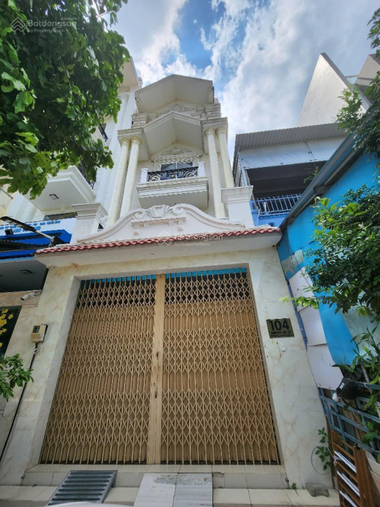 Rẻ 3 tỷ bán nhà mặt tiền Mễ Cốc, ngang 4m, Nở hậu, 140m2, giáp Quận 5, gần cầu Bình Tiên Mới - 0931172218